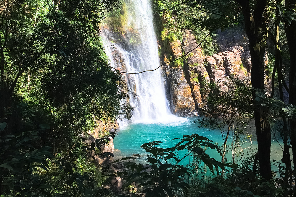 Cachoeira Serra Azul em Nobres – Bom Jardim